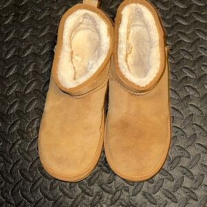 Lamo Brown Ankle Boots with Soft Cream Interior